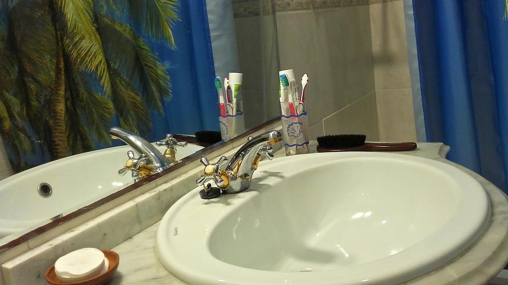 Charming With Sea View Διαμέρισμα Μόντε Γκόρντο Δωμάτιο φωτογραφία